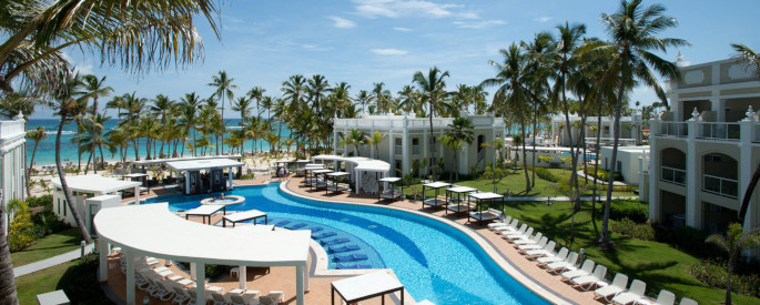 /img/hotels/riu-palace-bavaro.jpg